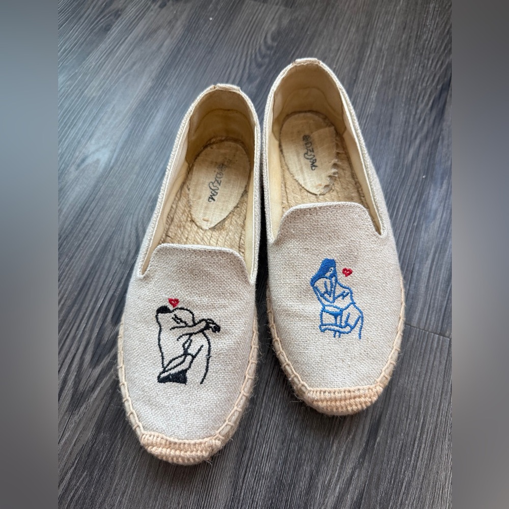 Embroidered Canvas Slip-On 6.5 women